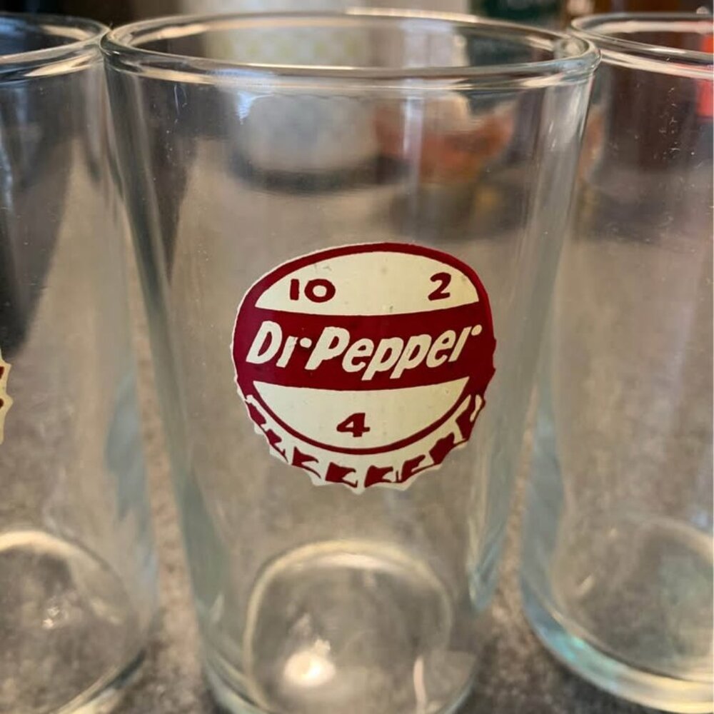 2 Dr. Pepper vintage drinking glasses